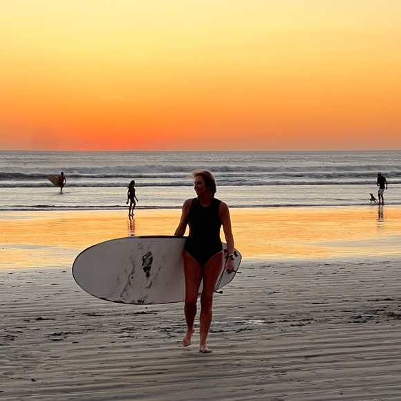 Meet your Posher, Kristin - Picture 2 of 3